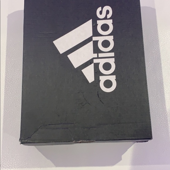 Adidas youth soccer cleats - Picture 2 of 3